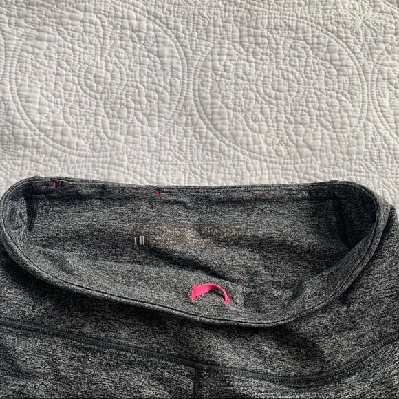 PINK VSX Grey Knockout Tight - Picture 9 of 12